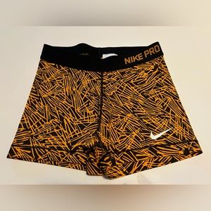 Nike Pro orange & black spandex shorts women’s medium